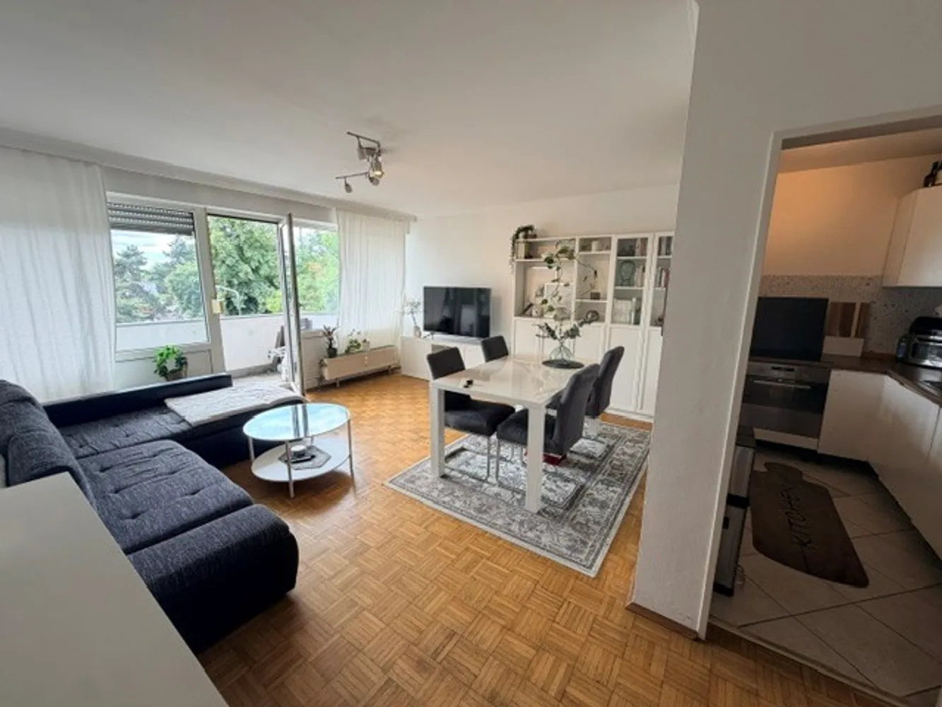 2 Zimmer Wohnung mit 60 m² in Düsseldorf – Bild 2