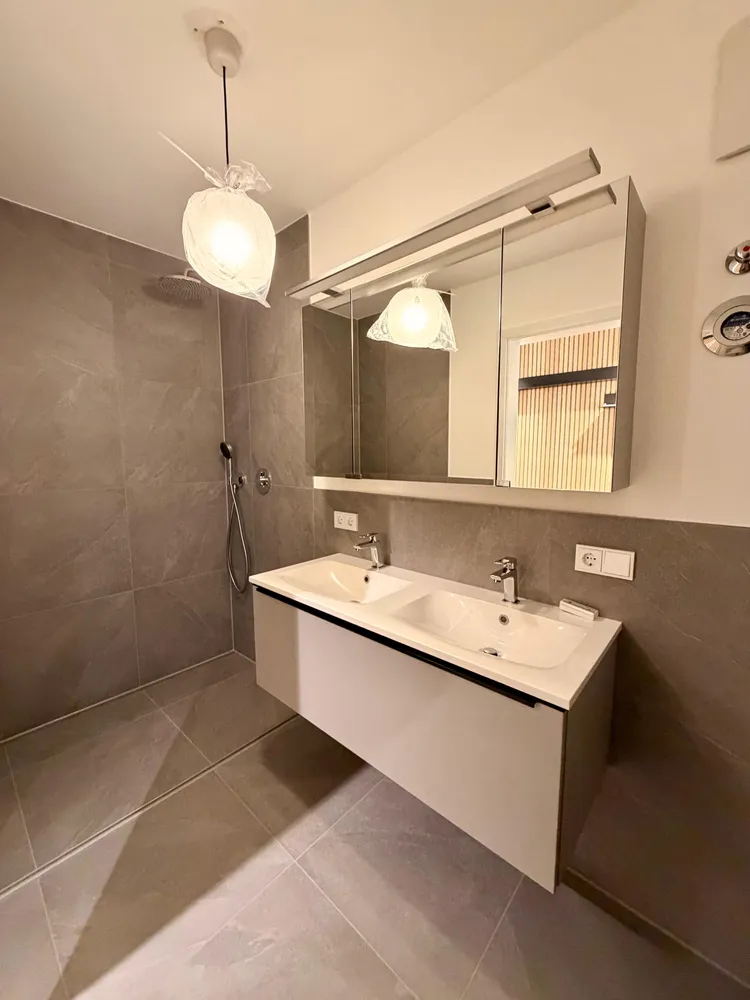 3 Zimmer Wohnung mit 100 m² in Regensburg – Bild 3