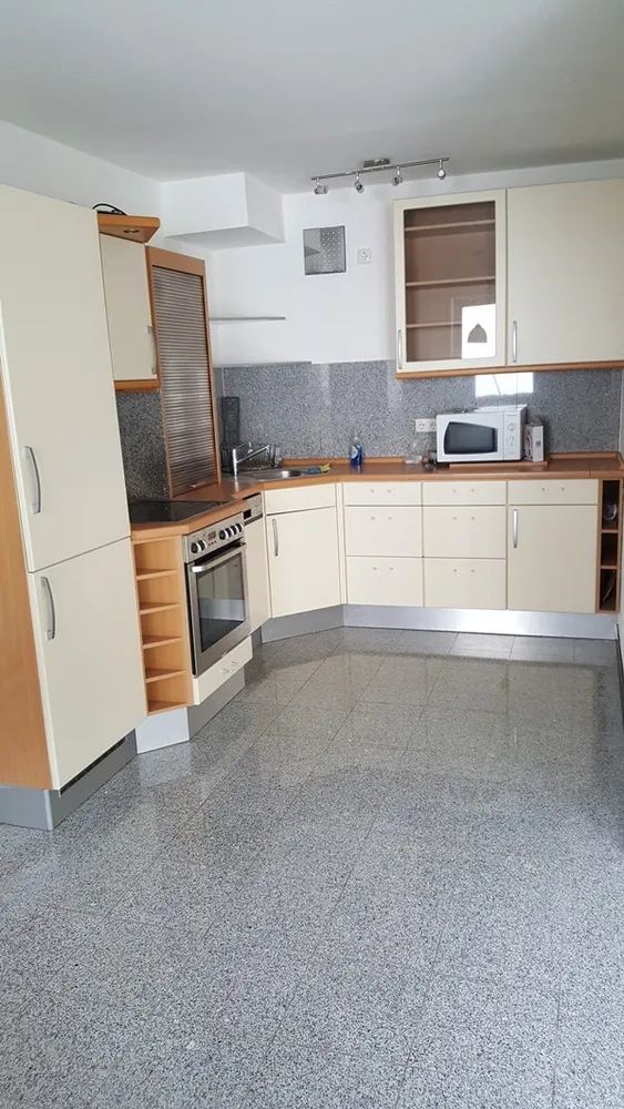 3 Zimmer Wohnung mit 87 m² in Wiesbaden – Bild 2