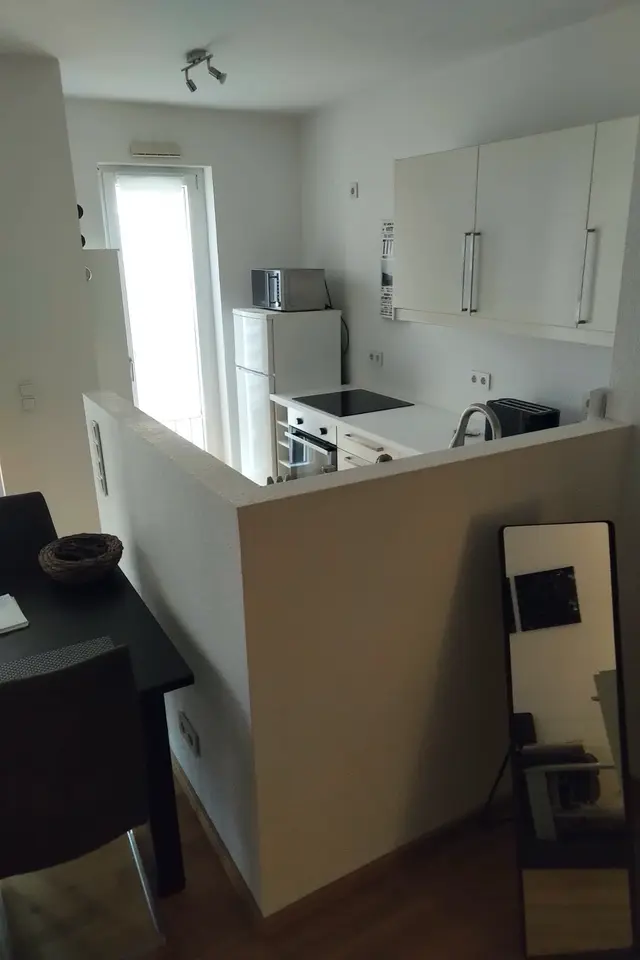 2 Zimmer Wohnung mit 63 m² in Düsseldorf – Bild 2