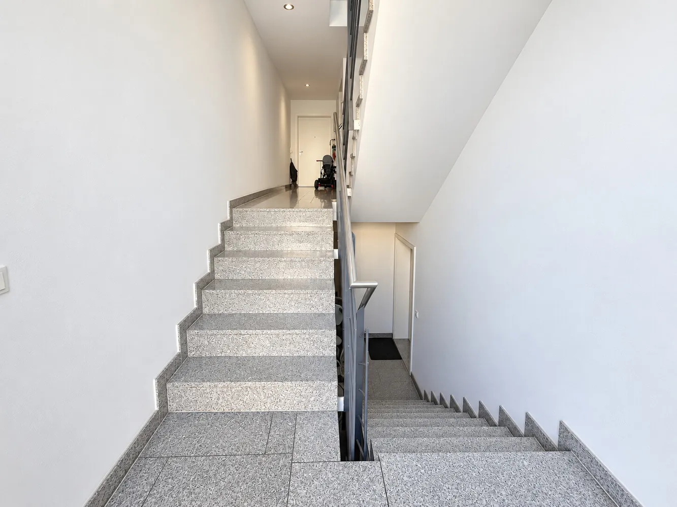4 Zimmer Wohnung mit 109 m² in Köln – Bild 3