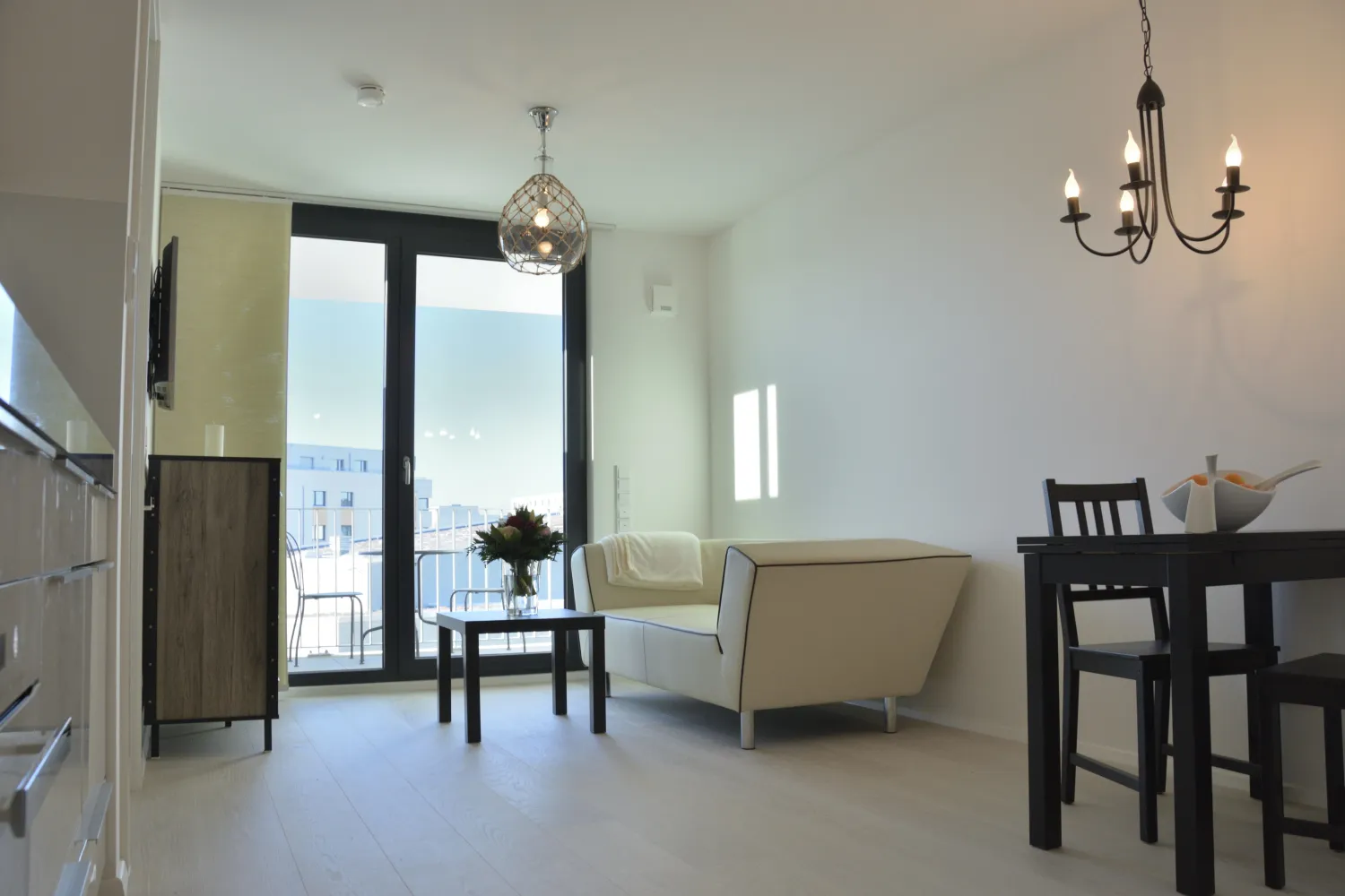 2 Zimmer Wohnung mit 42 m² in Frankfurt am Main – Bild 2
