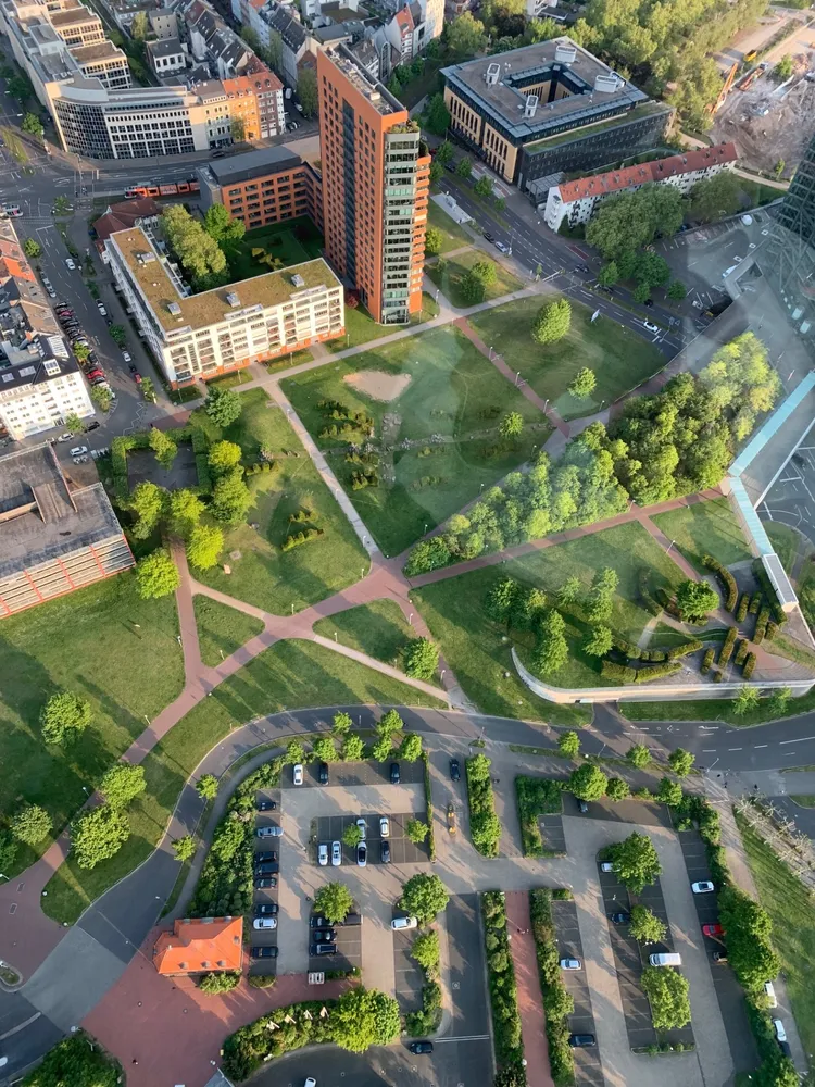 3 Zimmer Wohnung mit 103 m² in Düsseldorf – Bild 2