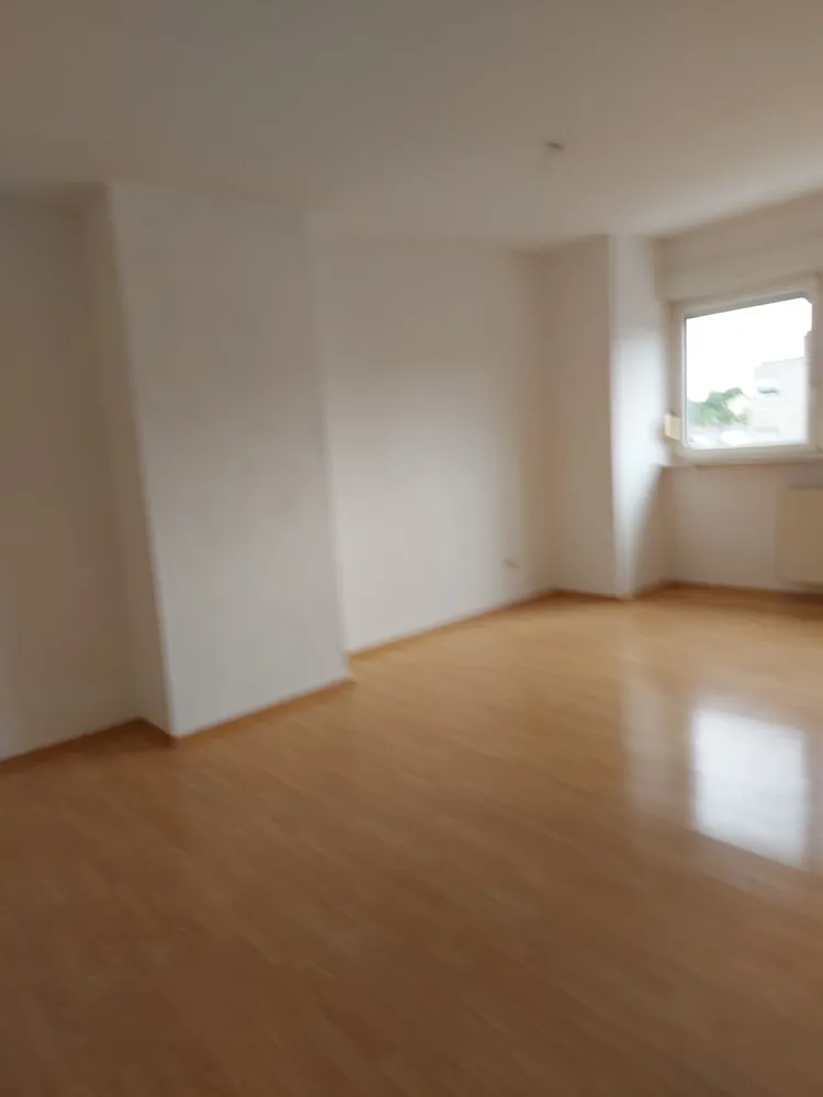 3 Zimmer Wohnung mit 90 m² in Ludwigshafen am Rhein – Bild 3