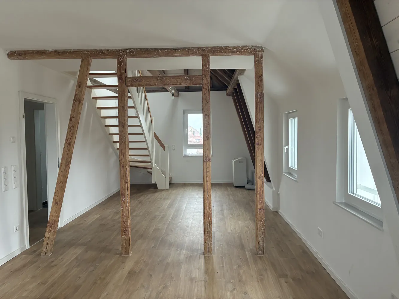 3 Zimmer Wohnung mit 90 m² in Stuttgart – Bild 1