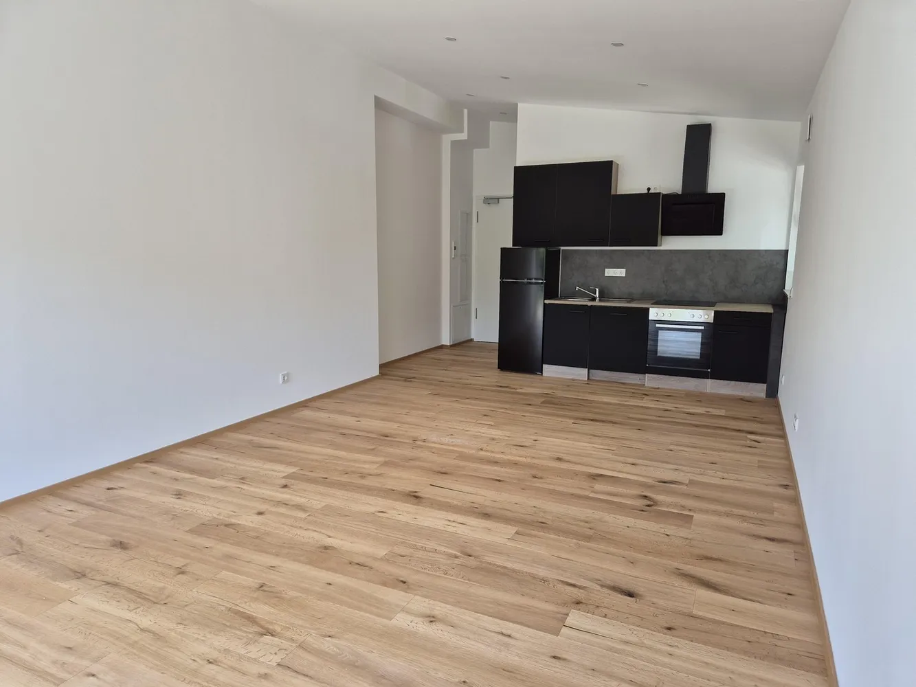 1 room apartment with 40 m² in Munich – Photo 6