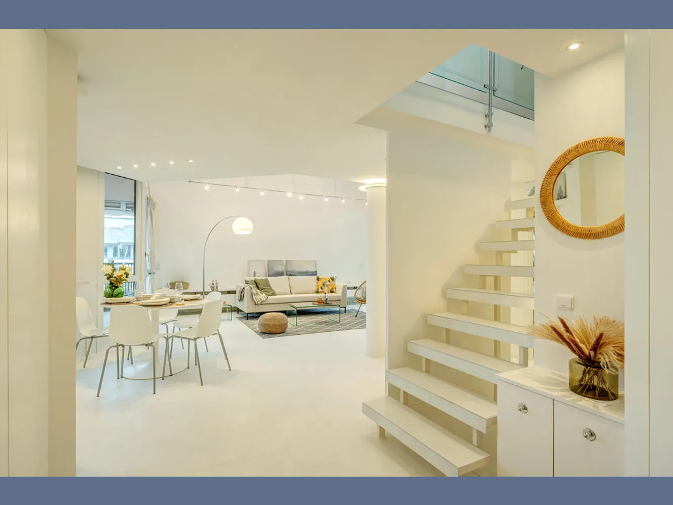 3 Zimmer Wohnung mit 103 m² in München – Bild 1
