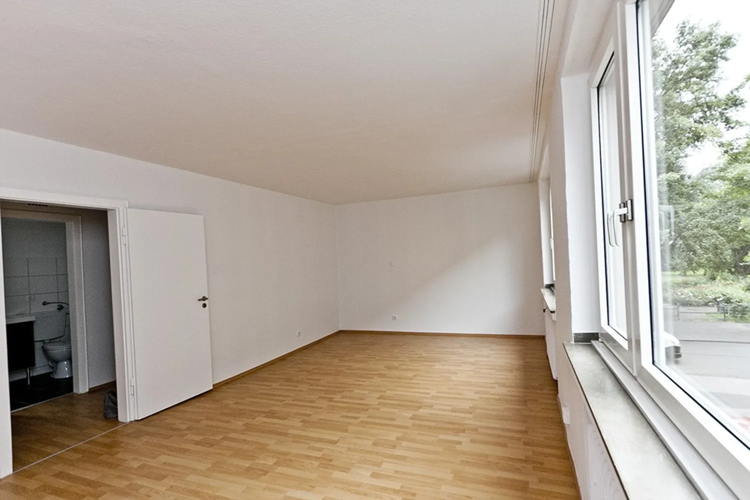 2 Zimmer Wohnung mit 65 m² in Duisburg – Bild 2