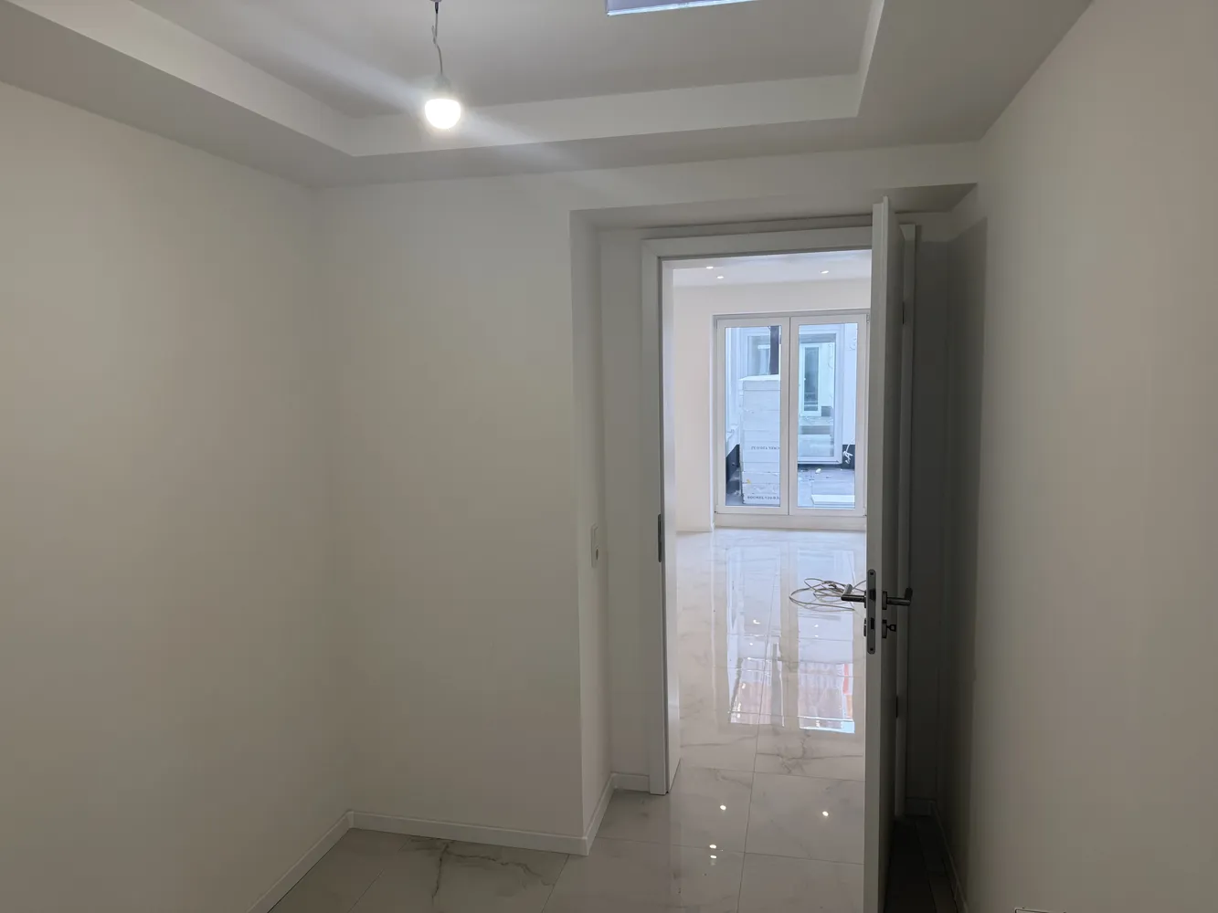 8 Zimmer Wohnung mit 328 m² in Düsseldorf – Bild 5