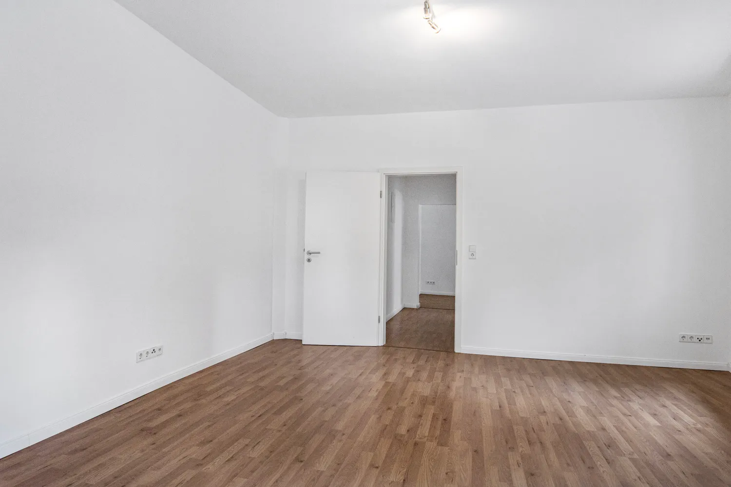 2 room apartment with 58 m² in Bremen – Photo 2