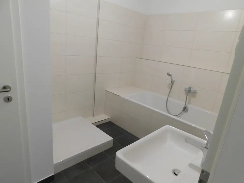 4 Zimmer Wohnung mit 130 m² in Luckenwalde – Bild 6