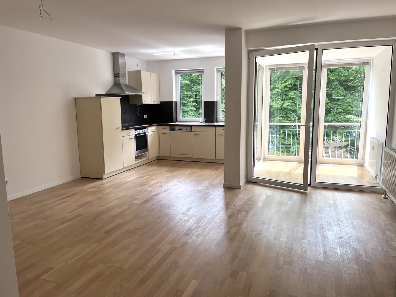 2 Zimmer Wohnung mit 65 m² in Hamburg – Bild 1