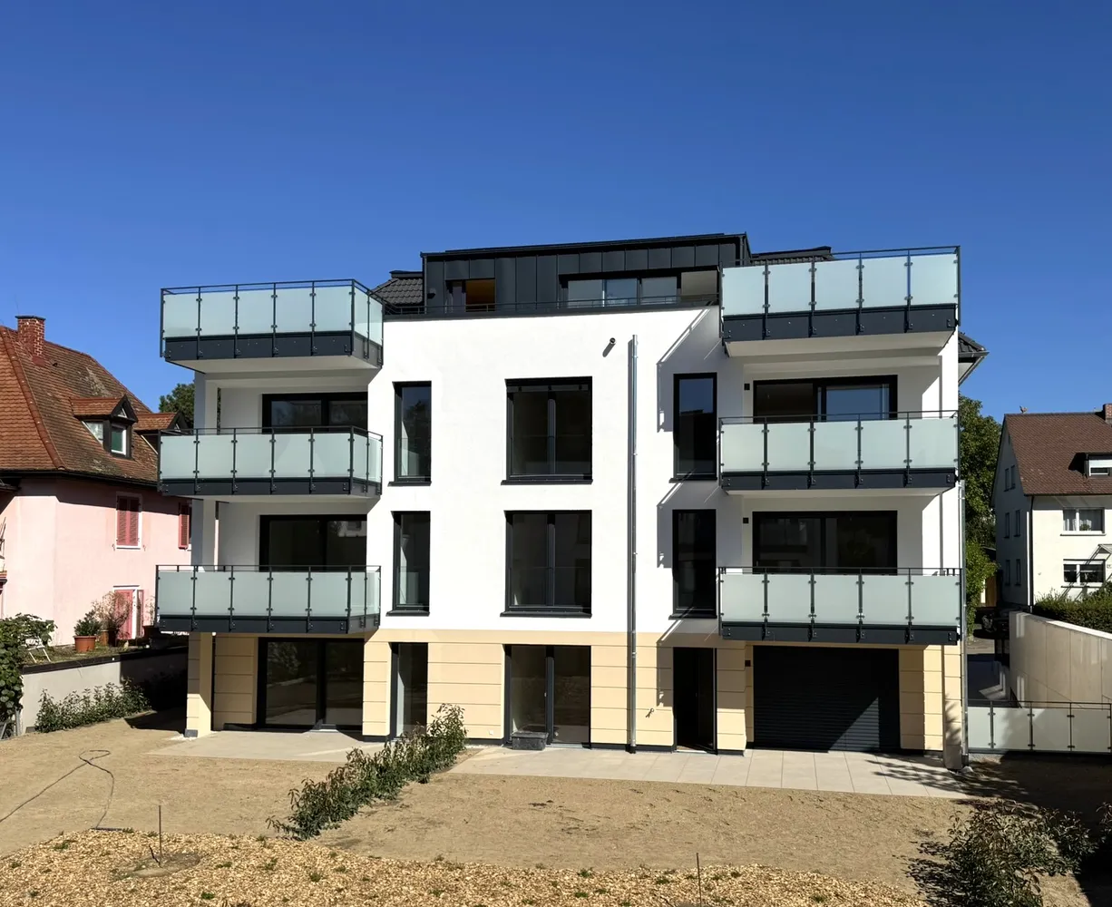 4 Zimmer Wohnung mit 110 m² in Freiburg im Breisgau – Bild 1