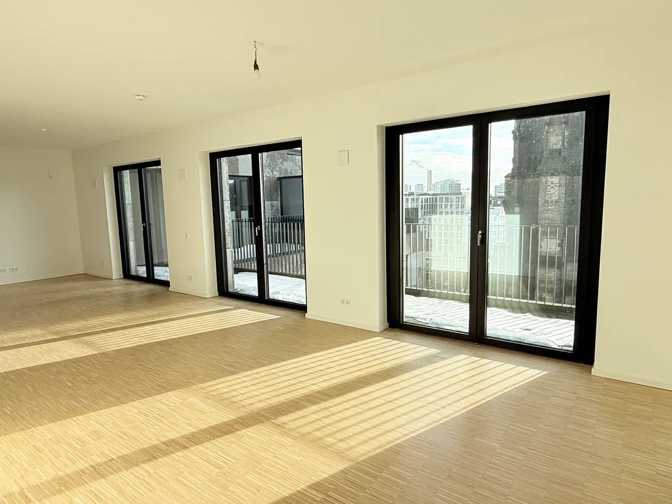 3 Zimmer Wohnung mit 159 m² in Hamburg – Bild 1