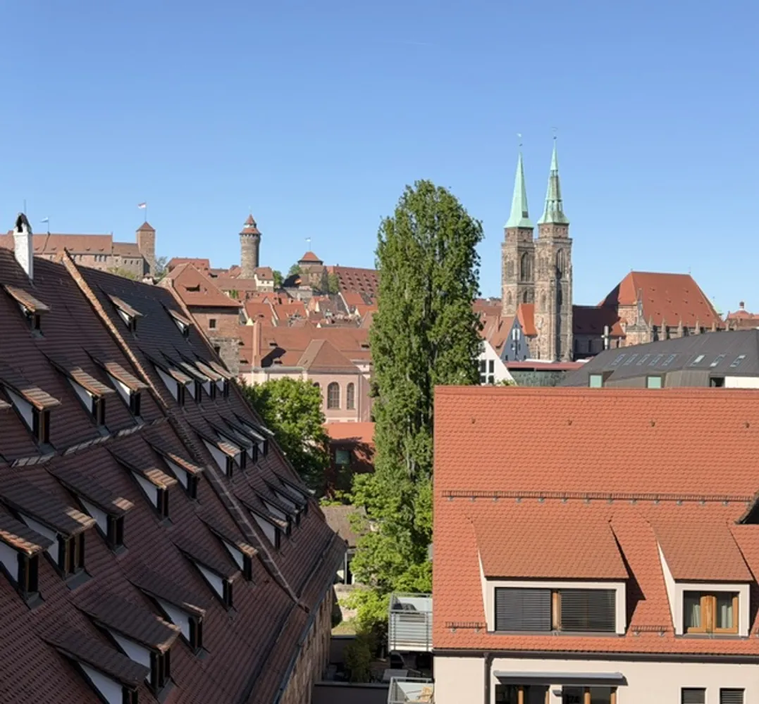 2 Zimmer Wohnung mit 105 m² in Nürnberg – Bild 1