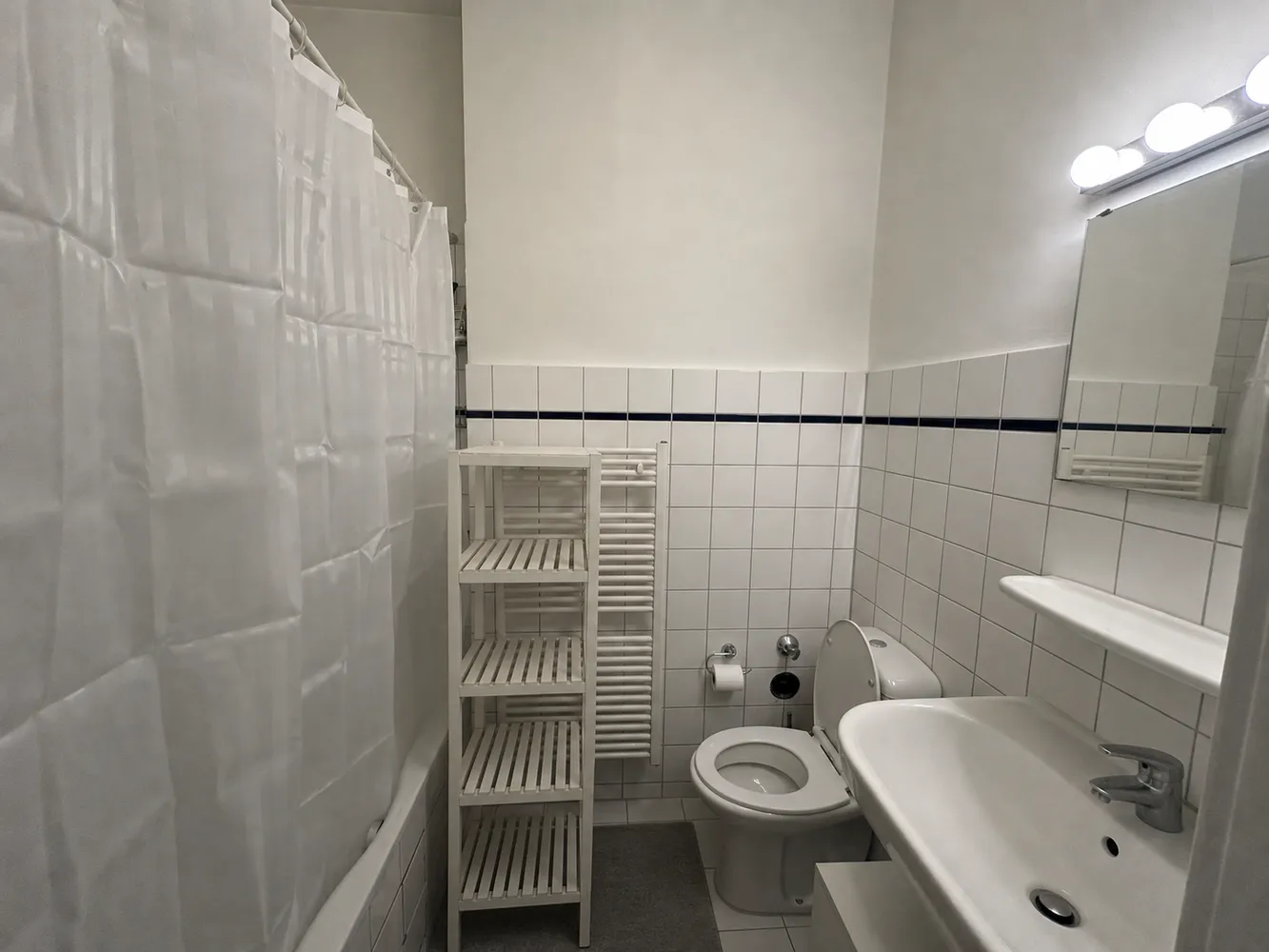 2 Zimmer Wohnung mit 75 m² in Düsseldorf – Bild 9