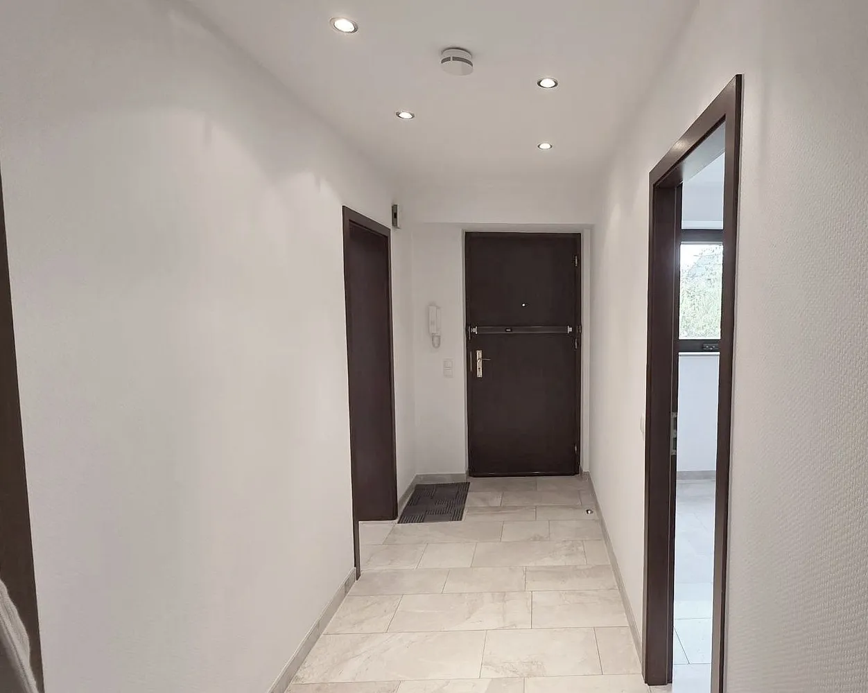 2 Zimmer Wohnung mit 69 m² in Bonn – Bild 3