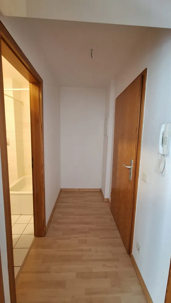 1 Zimmer Wohnung mit 34 m² in Köln – Bild 6