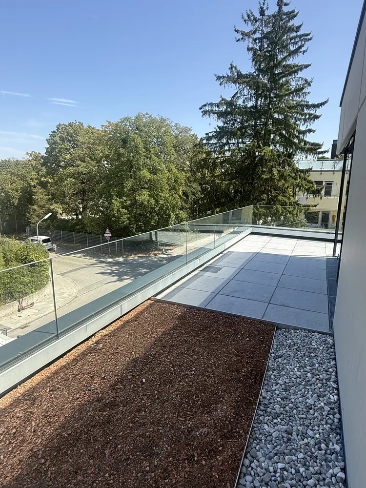 2 Zimmer Wohnung mit 150 m² in München – Bild 8