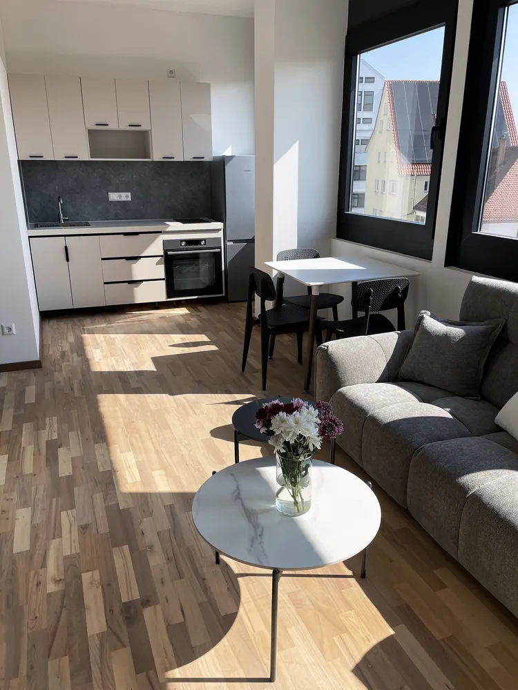 1 room apartment with 33 m² in Stuttgart – Photo 2