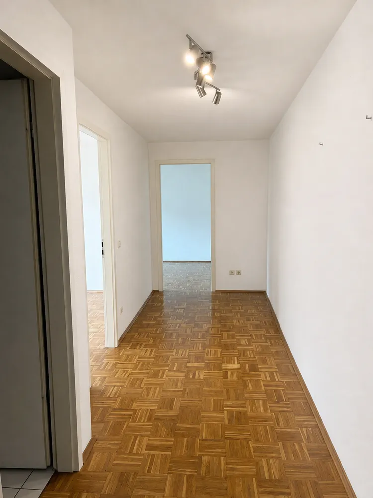 2 Zimmer Wohnung mit 66 m² in Köln – Bild 1