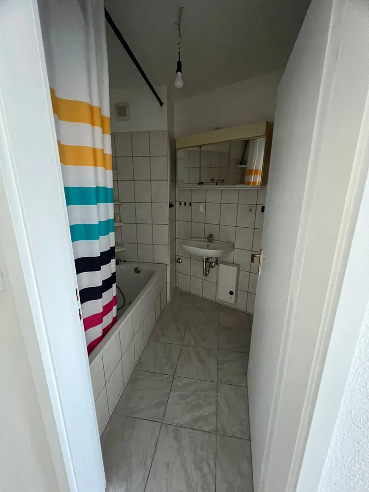 4 Zimmer Wohnung mit 100 m² in Essen – Bild 4