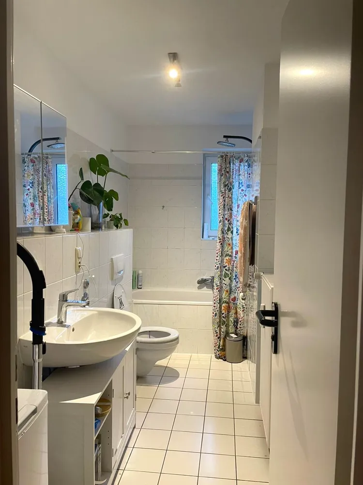 2 Zimmer Wohnung mit 55 m² in Wiesbaden – Bild 2