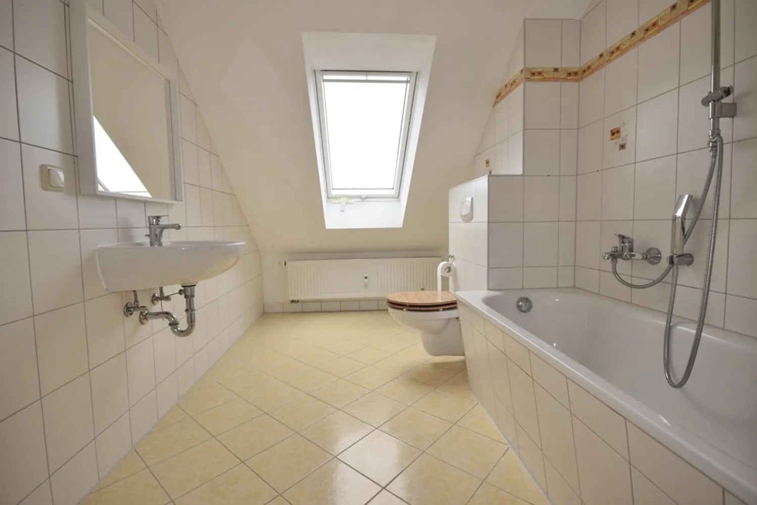 4 Zimmer Wohnung mit 80 m² in Chemnitz – Bild 12