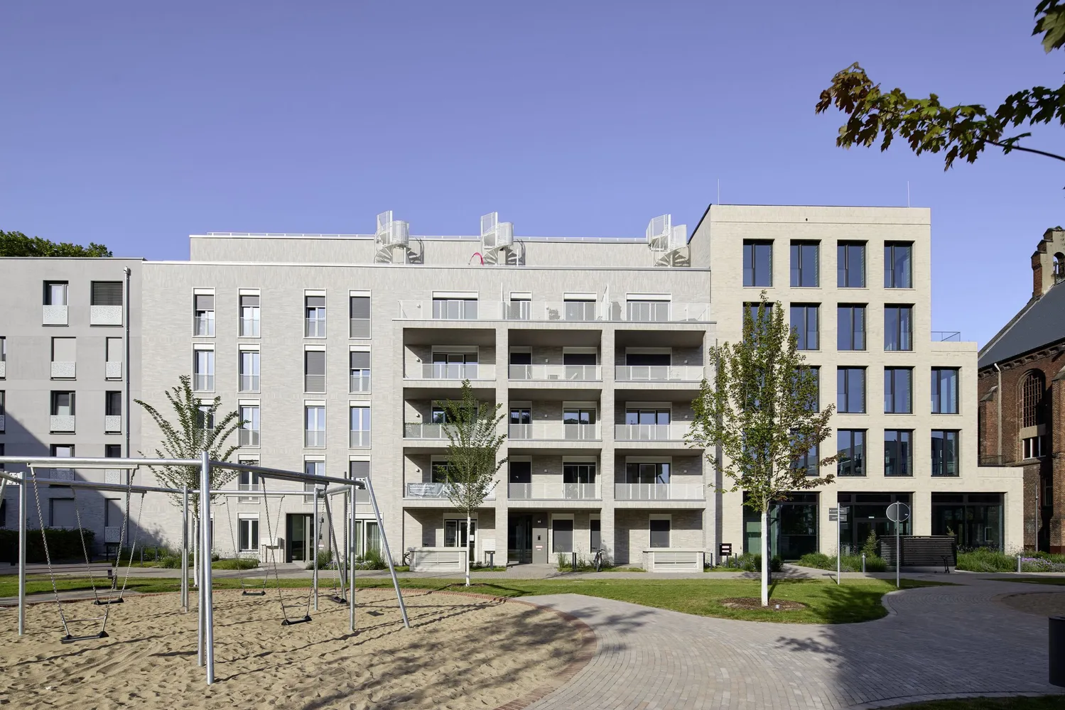 3 Zimmer Wohnung mit 92 m² in Düsseldorf – Bild 3