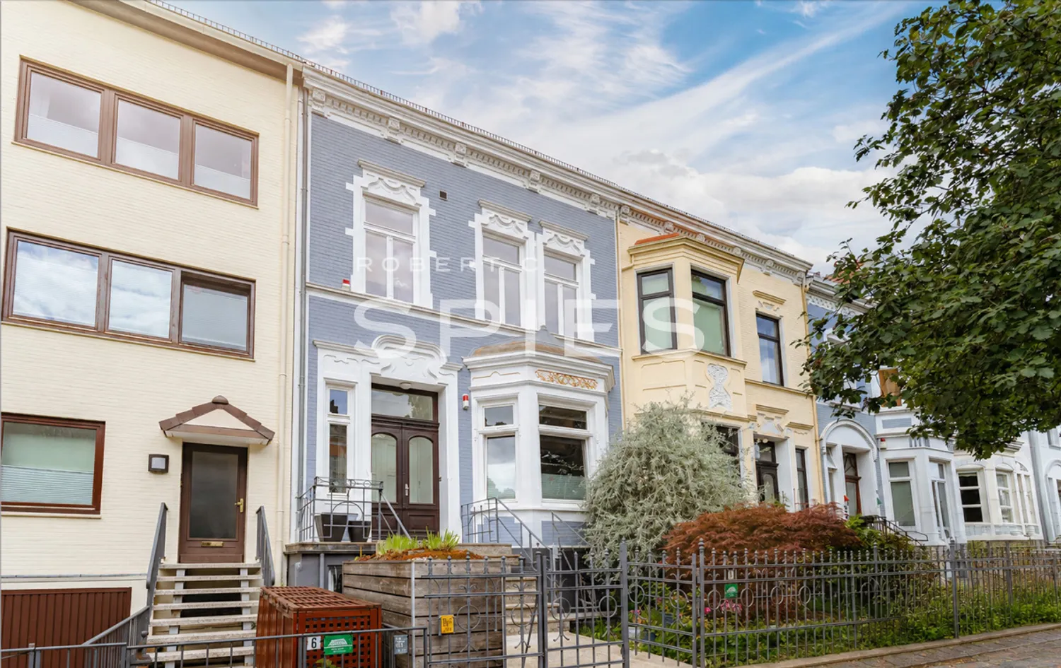 5 Zimmer Wohnung mit 173 m² in Bremen – Bild 1
