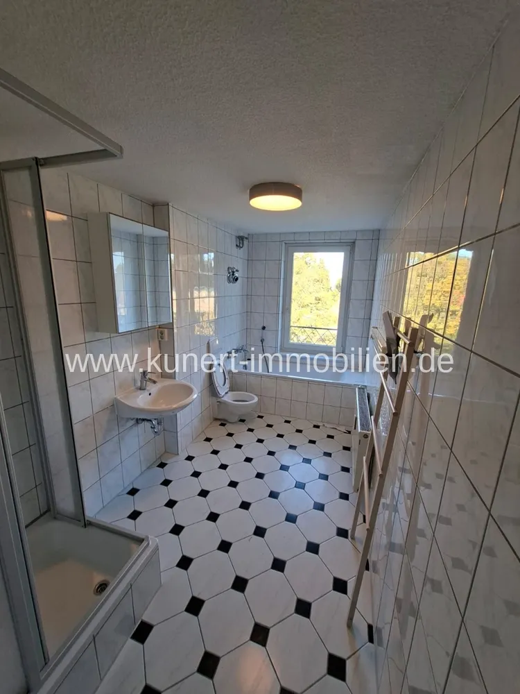 3 Zimmer Wohnung mit 121 m² in Halle (Saale) – Bild 5