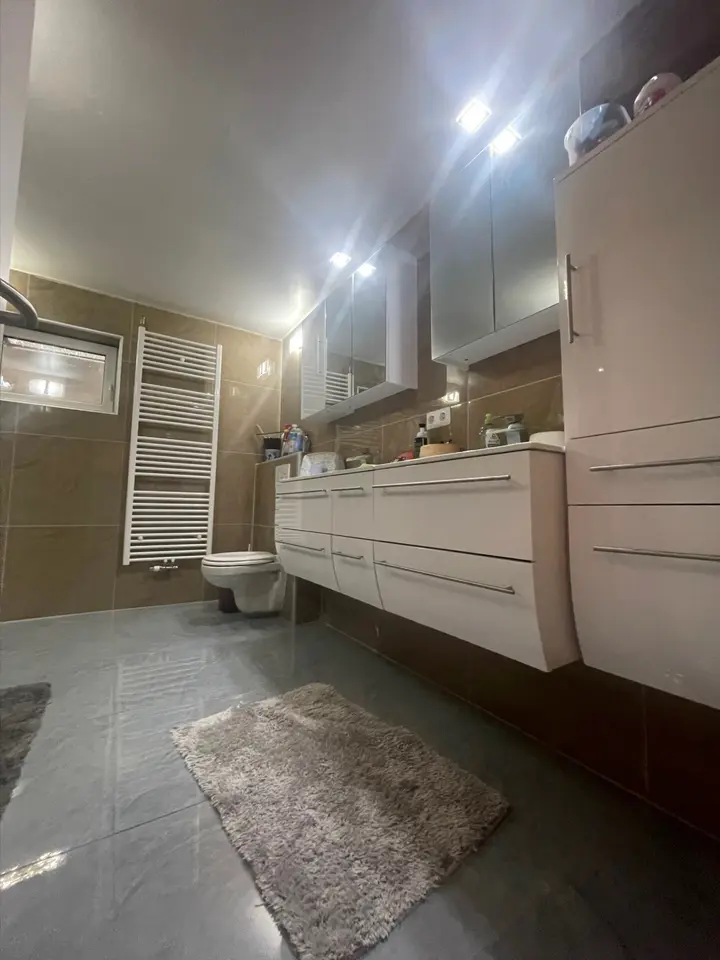 7 Zimmer Haus mit 150 m² in Wiesbaden – Bild 8