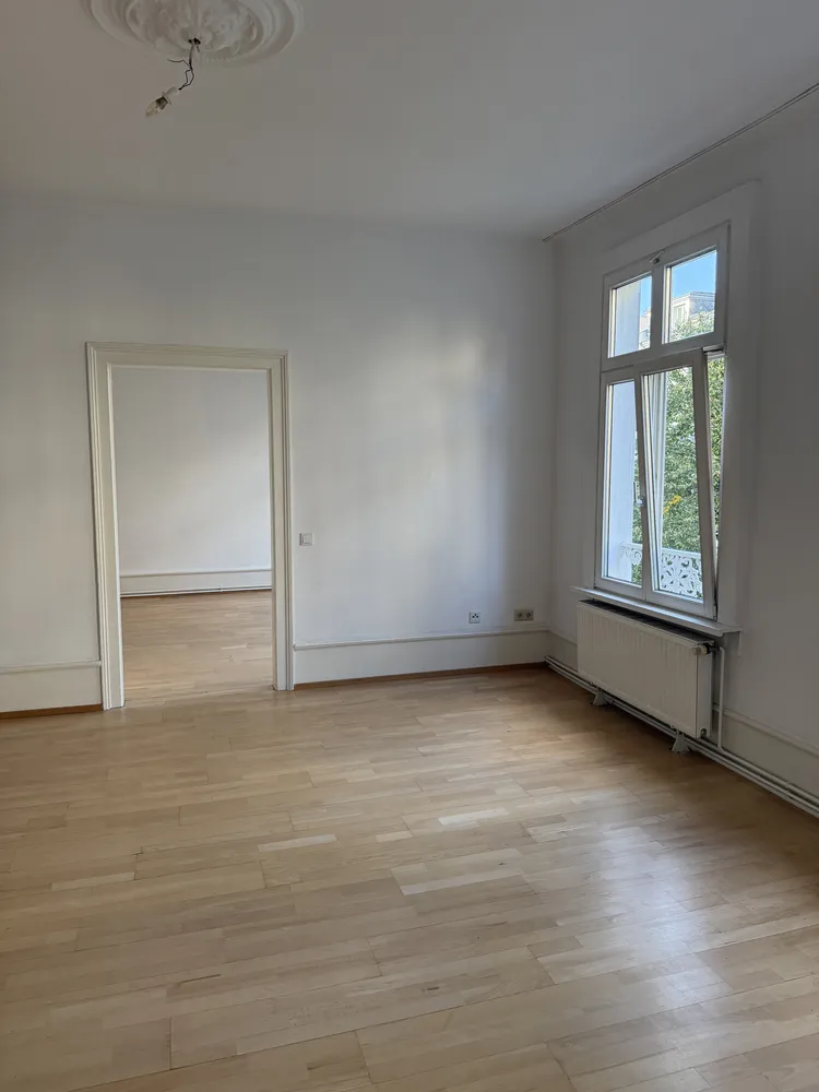 5 Zimmer Wohnung mit 140 m² in Wiesbaden – Bild 5