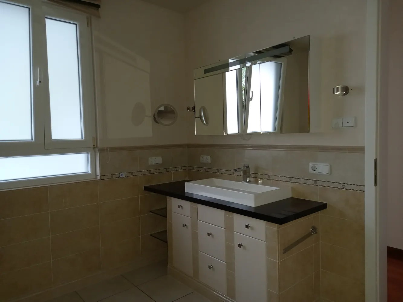 5 Zimmer Wohnung mit 208 m² in Wiesbaden – Bild 6