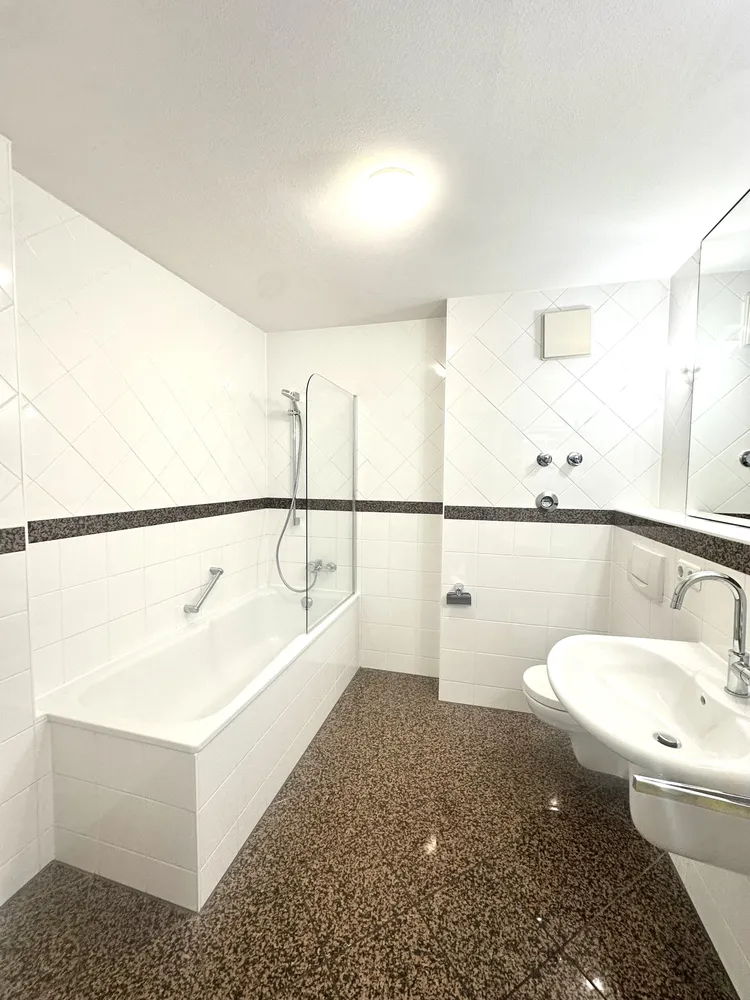 2 Zimmer Wohnung mit 72 m² in München – Bild 4