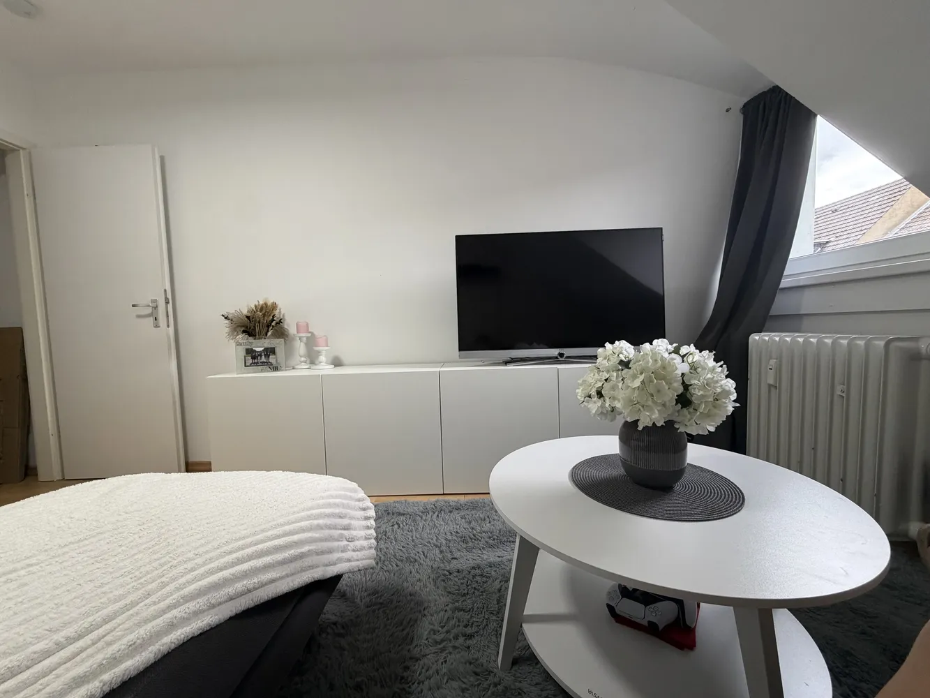 2 Zimmer Wohnung mit 78 m² in Düsseldorf – Bild 2