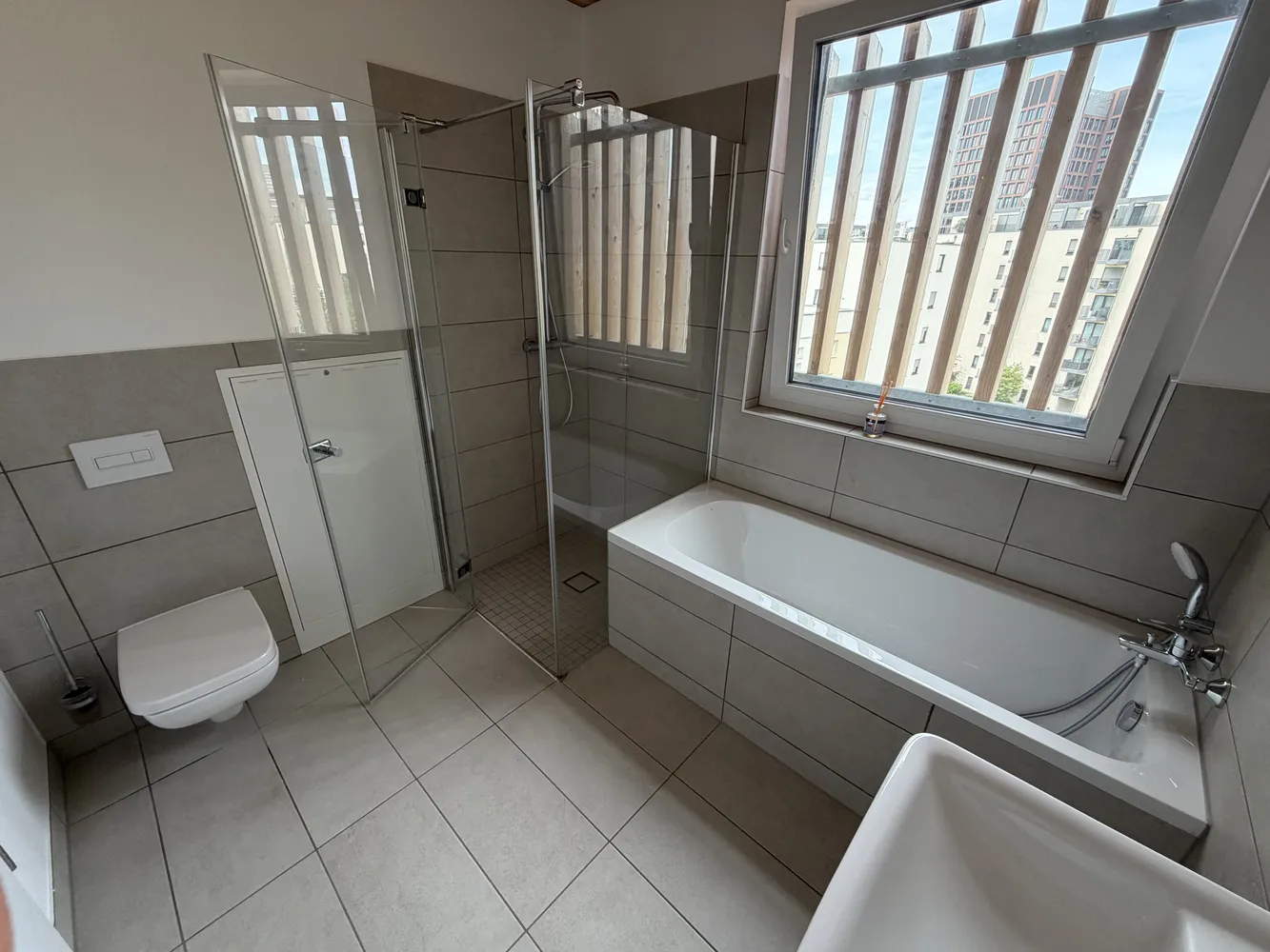 3 Zimmer Wohnung mit 111 m² in Frankfurt am Main – Bild 7
