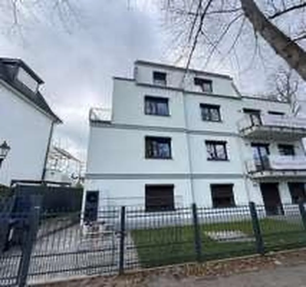 4 Zimmer Wohnung mit 143 m² in Berlin – Bild 3