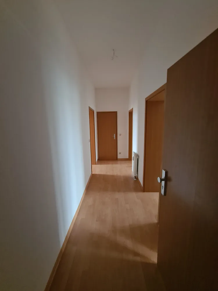 2 Zimmer Wohnung mit 64 m² in Halle (Saale) – Bild 2