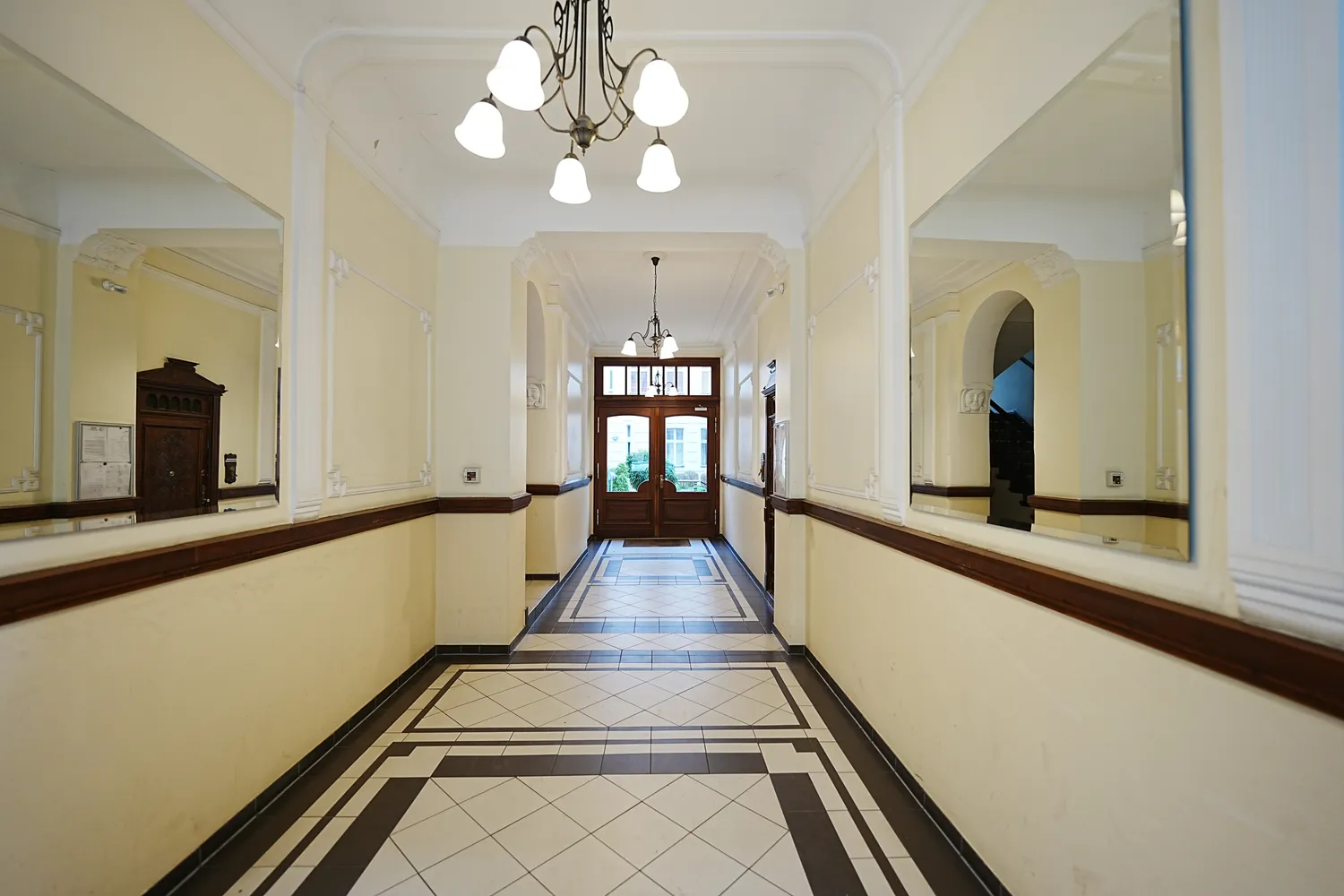 2 Zimmer Wohnung mit 58 m² in Berlin – Bild 2