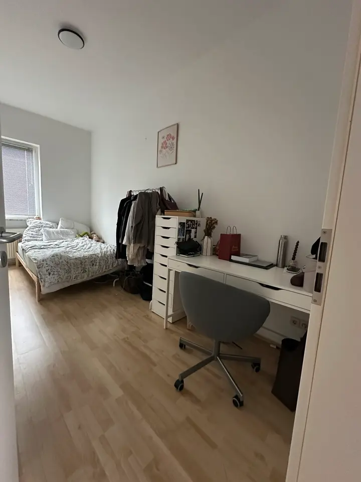 3 Zimmer Wohnung mit 80 m² in Karlsruhe – Bild 4