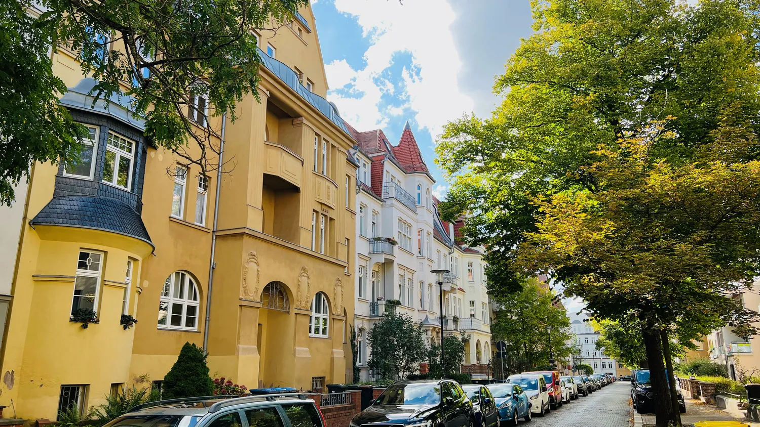 4 Zimmer Wohnung mit 105 m² in Halle (Saale) – Bild 2