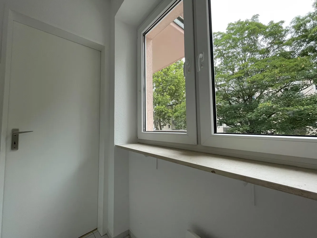 1 Zimmer Wohnung mit 36 m² in Frankfurt am Main – Bild 7