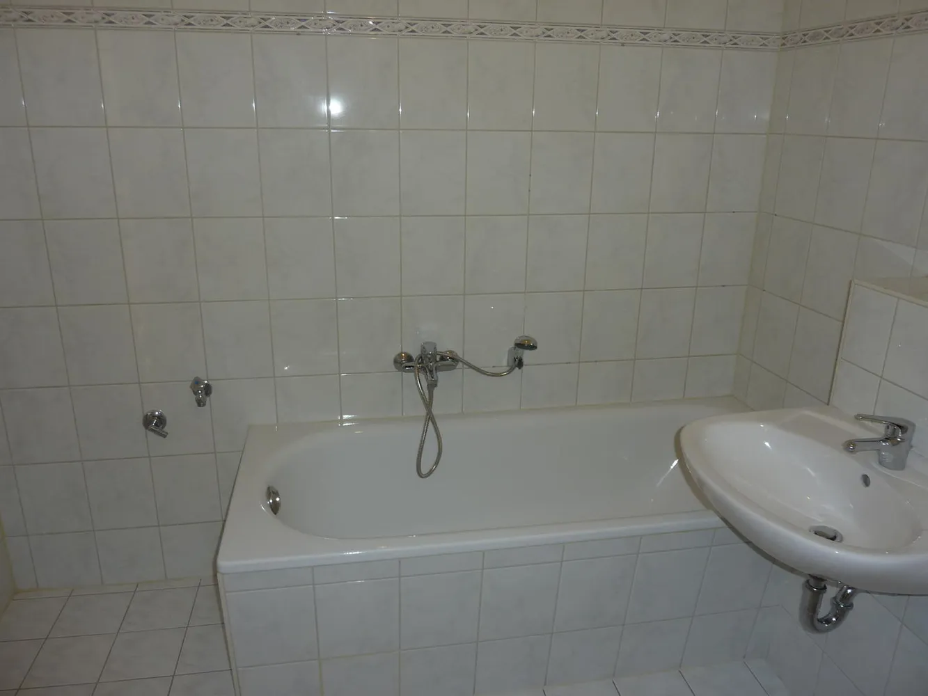 2 room apartment with 62 m² in Chemnitz – Photo 12