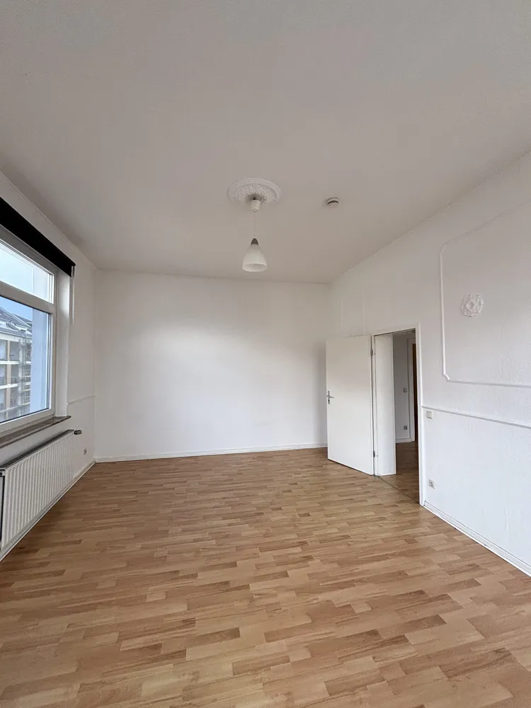 4 Zimmer Wohnung mit 107 m² in Hannover – Bild 1