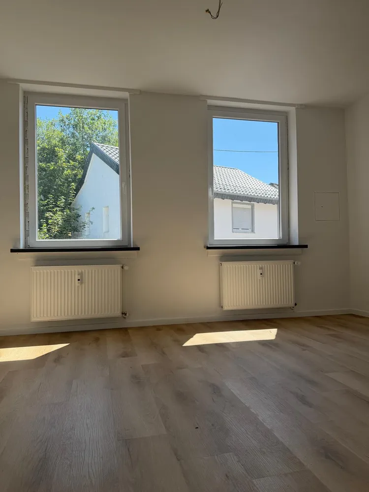 3 Zimmer Wohnung mit 92 m² in Wiesbaden – Bild 2