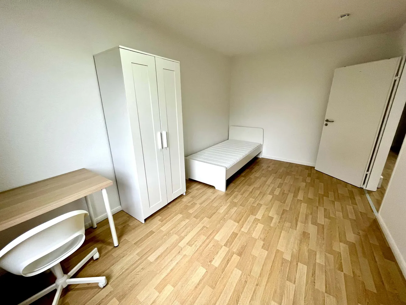 WG-Zimmer mit 15 m² in Düsseldorf – Bild 1