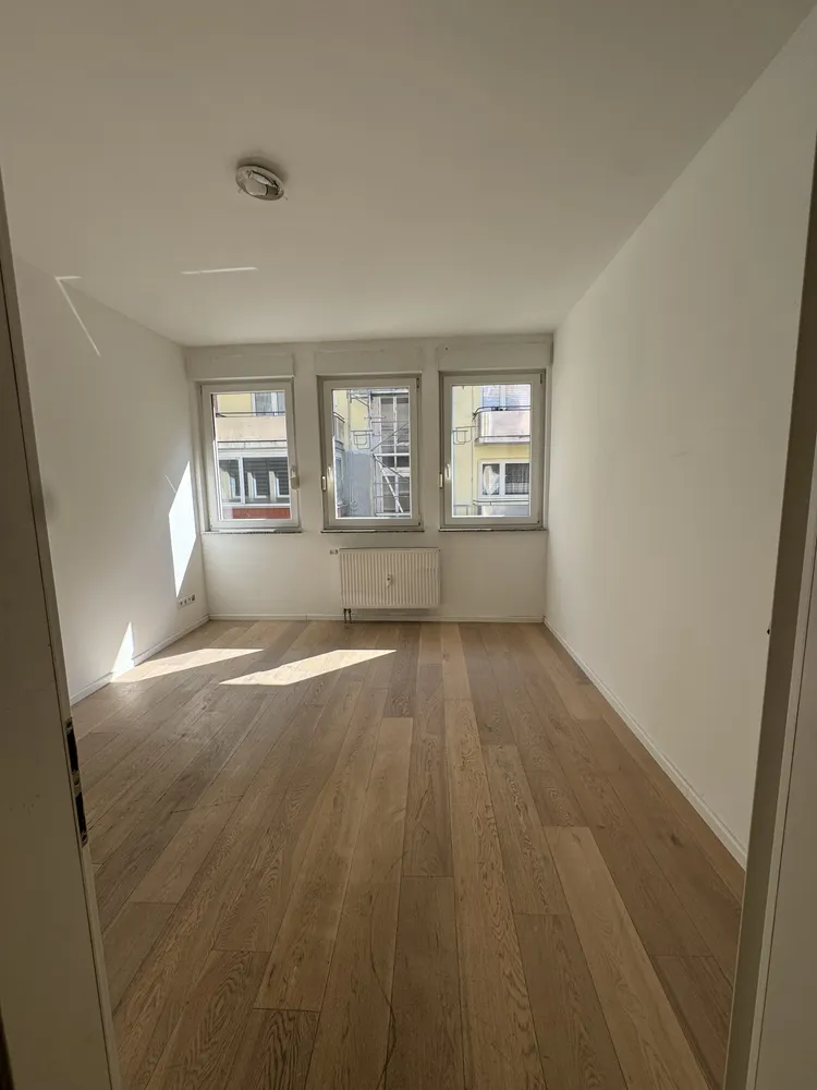 2 Zimmer Wohnung mit 74 m² in Mannheim – Bild 2
