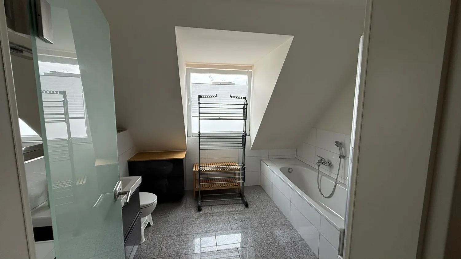 2 Zimmer Wohnung mit 49 m² in Düsseldorf – Bild 5