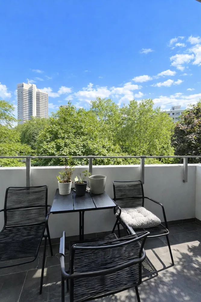 2 room apartment with 60 m² in Frankfurt am Main – Photo 2